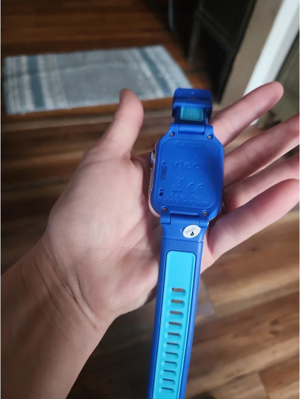 vTech DX2 Kidzoom Blue Kid's Smart Watch- Works Great!.